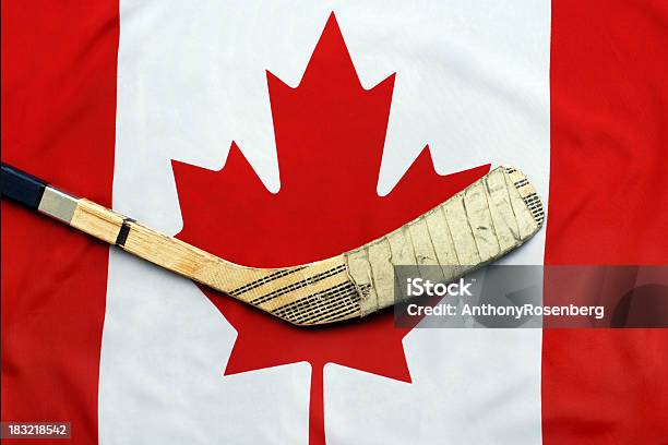 Hokej Obszaru Krajowego - zdjęcia stockowe i więcej obrazów Kanada - Kanada, Kij hokejowy, Hokej na lodzie