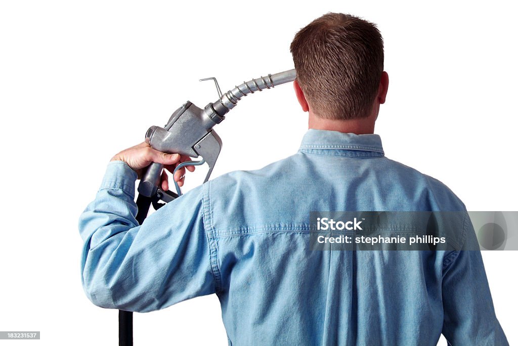 남자 쥠 가스 펌프스 그의 머리를 - 로열티 프리 가솔린 스톡 사진