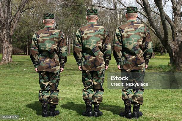 Photo libre de droit de Trois Soldats banque d'images et plus d'images libres de droit de Armée - Armée, Armée de terre, Camouflage