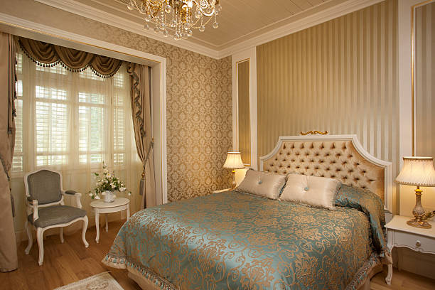 istock Luxury Classic Bedroom XXXL 183233035