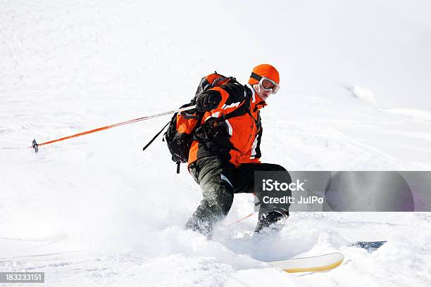 Skifahren In Frankreich Stockfoto und mehr Bilder von Abenteuer - Abenteuer, Alpen, Berg