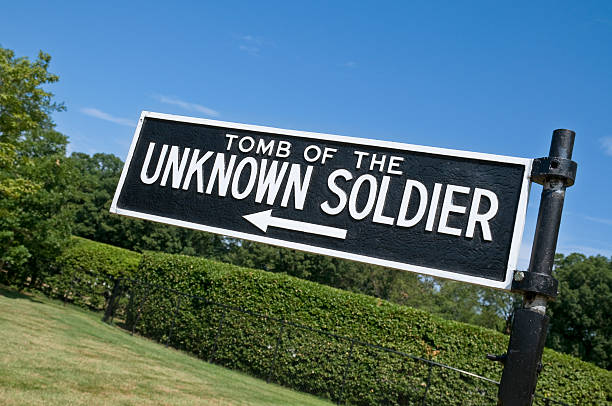 istock Tomb of the Unknown Soldier 183234219