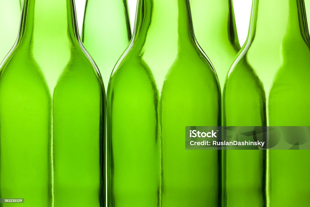 Abstrakcyjne kształty butelki. - Zbiór zdjęć royalty-free (Sterta - Aranżacja)