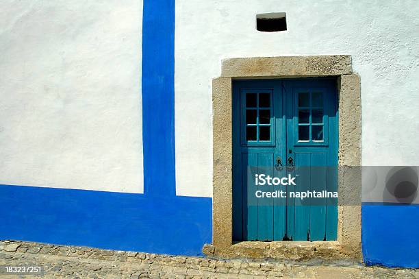 Blue Door — стоковые фотографии и другие картинки Греция - Греция, Дом, Культура Греции