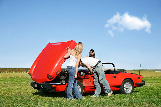 istock Friends having car trouble 183237265