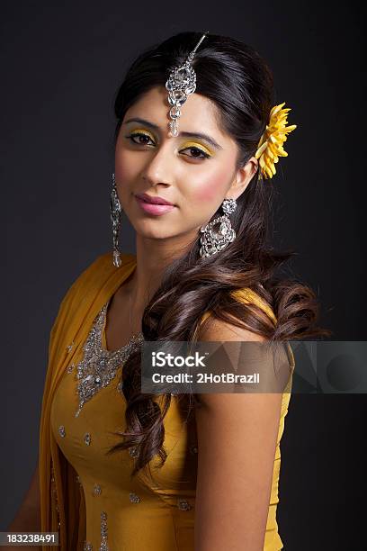 인도어 테크에서 결혼식에 대한 스톡 사진 및 기타 이미지 - 결혼식, 부귀, 아시아인