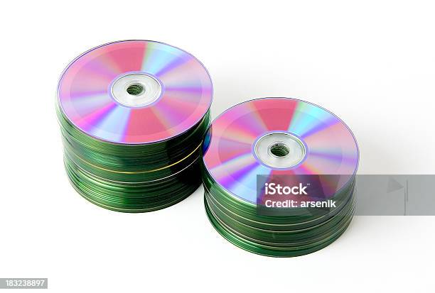 Pilhas De Dvd - Fotografias de stock e mais imagens de Backup - Backup, Barulho, Branco