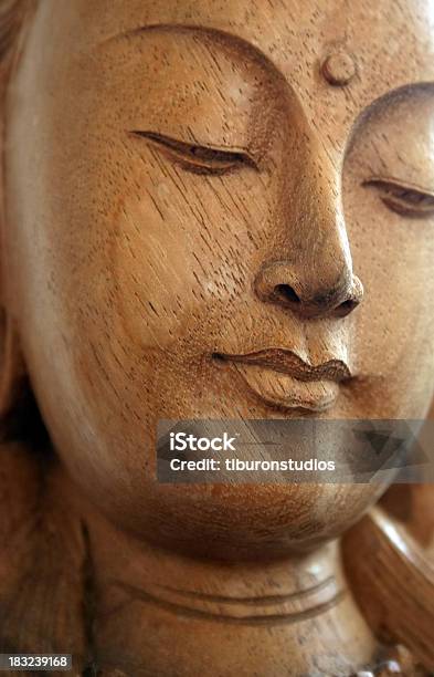 Tranquillo Buddha - Fotografie stock e altre immagini di Ambientazione tranquilla - Ambientazione tranquilla, Armonia, Arte