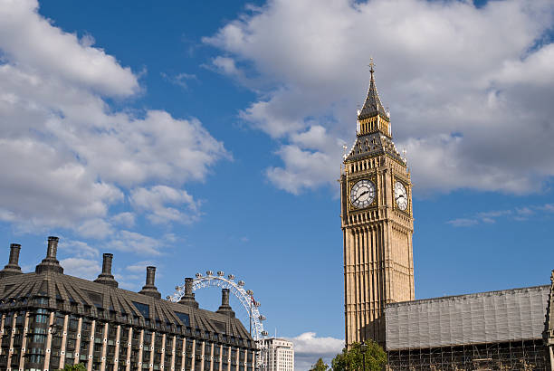 big ben, da westminster, londra - portcullis house foto e immagini stock