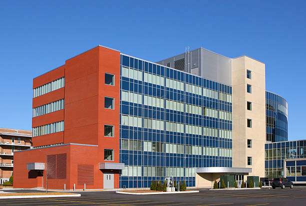 モダンな病院の建物の外観 - 大学院 ストックフォトと画像