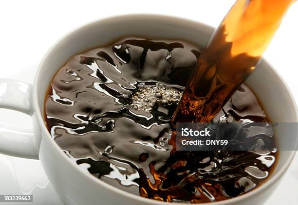 신선한 Brew 커피-마실 것에 대한 스톡 사진 및 기타 이미지 - 커피-마실 것, 액체, 따르기