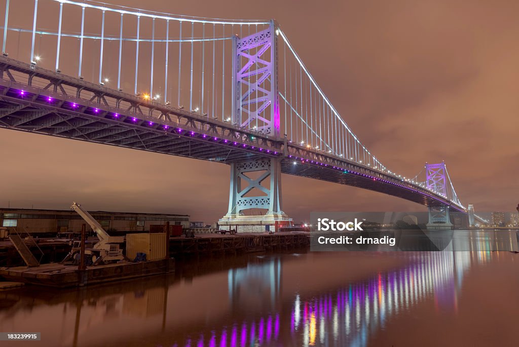 Ponte de Benjamin Franklin com reflexões do Rio Delaware - Royalty-free Arquitetura Foto de stock