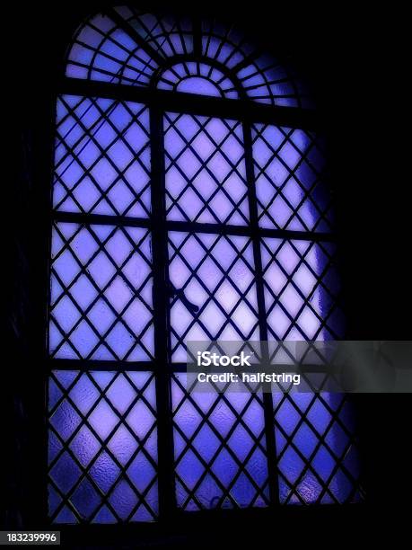 Foto de Torre De Londres Janela e mais fotos de stock de Azul - Azul, Escuro, Esporte