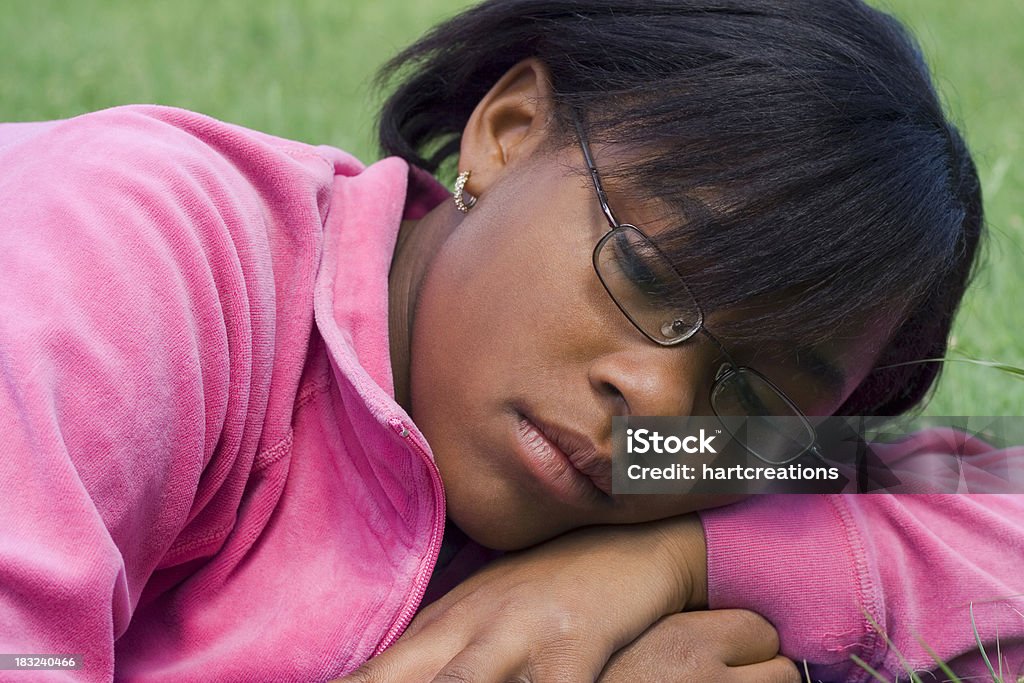 Triste adolescente - Foto de stock de Racismo libre de derechos