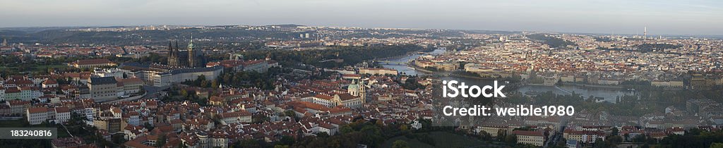 Prag Panorama mit der V-Neck - Lizenzfrei Niemand Stock-Foto