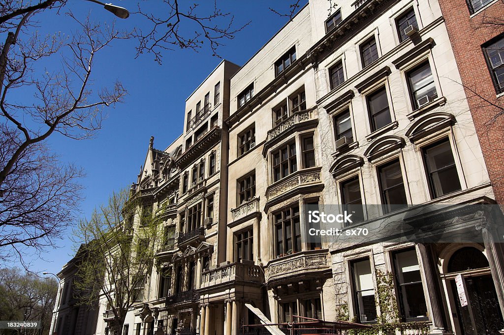 Les maisons individuelles à Manhattan - Photo de Est libre de droits