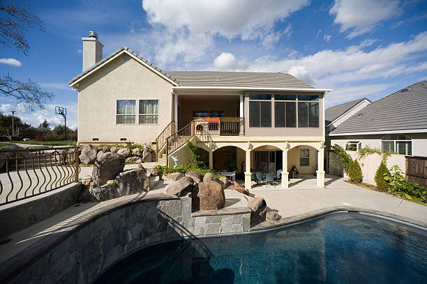 istock Upscale American Family Home 183241341