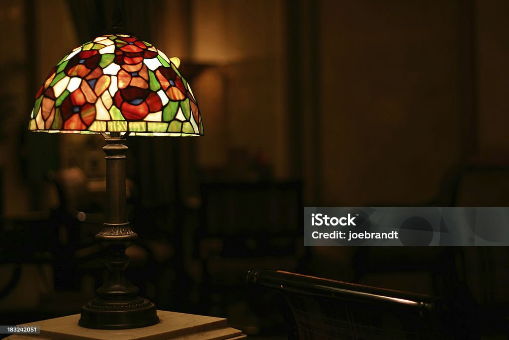 Vitrales antigua lámpara - Foto de stock de Antigualla libre de derechos