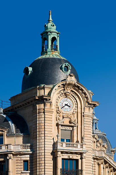 istock Paris, France 183243037