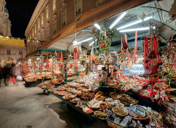 istock Christmas Market in Europe 183243471