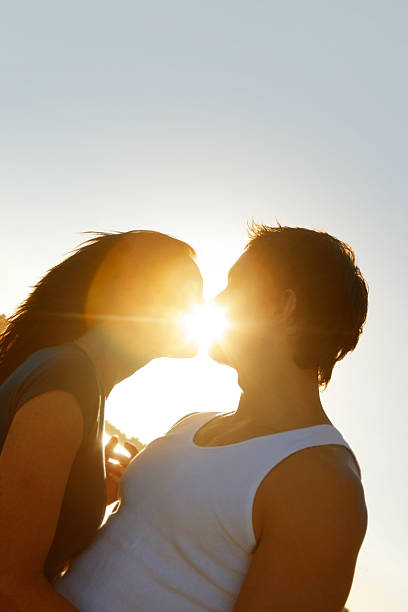 istock Holiday Kisses 183248094