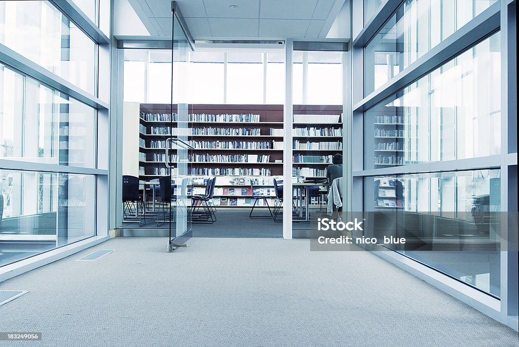 Die moderne Bibliothek - Lizenzfrei Bibliothek Stock-Foto