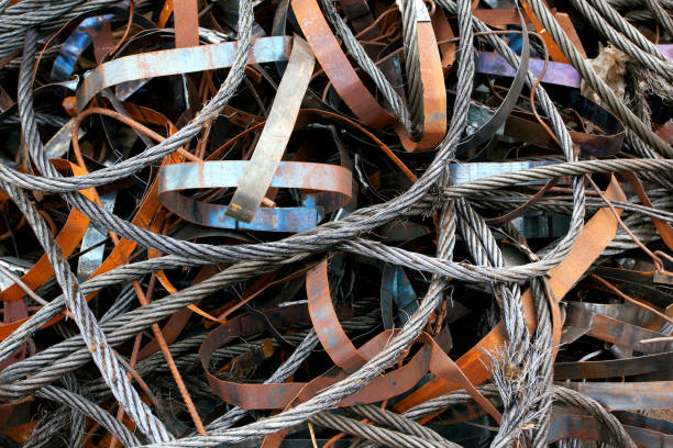 ferraille fond - scrap metal part of metal recycling photos et images de collection