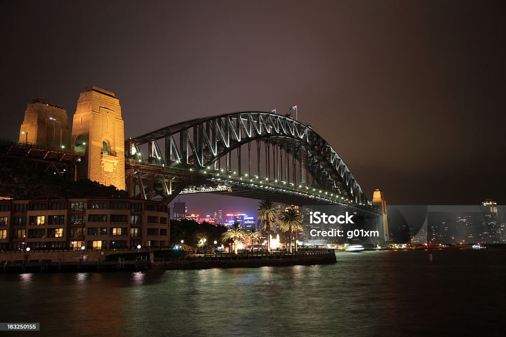 Vista noturna da Ponte do Porto de Sydney - Foto de stock de Arco - Característica arquitetônica royalty-free