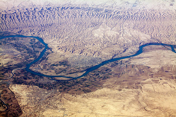 rio tigre no central do iraque - osama bin laden imagens e fotografias de stock