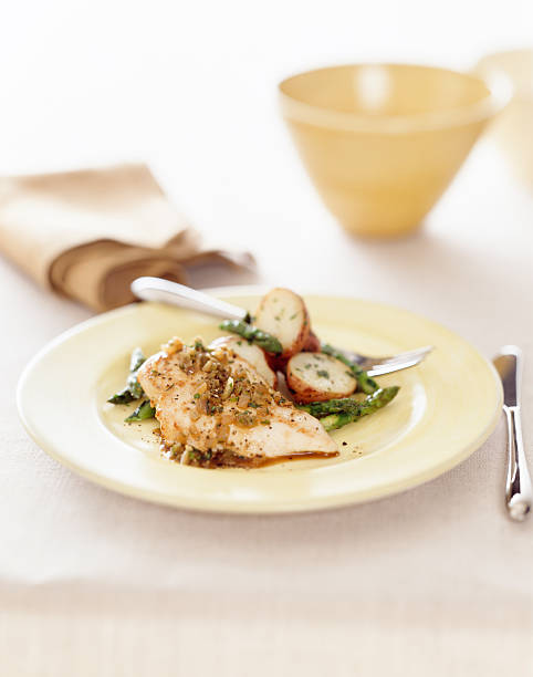 istock Chicken  and potaoes. 183253049