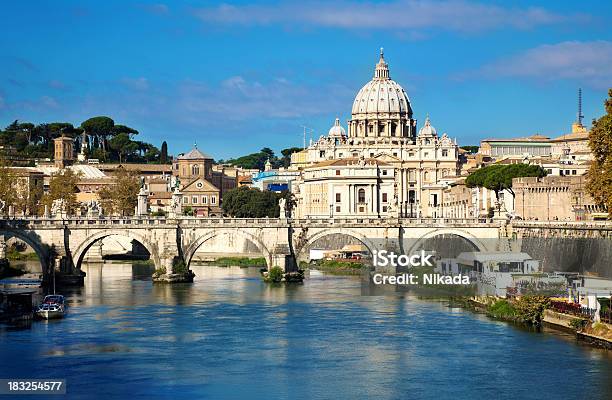 Rome Italy - Fotografias de stock e mais imagens de Vaticano - Vaticano, Anoitecer, Ao Ar Livre