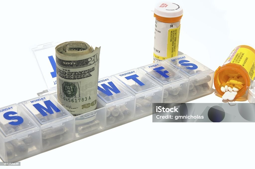 Деньги и препараты - Стоковые фото 1 доллар - Бумажные деньги США роялти-фри