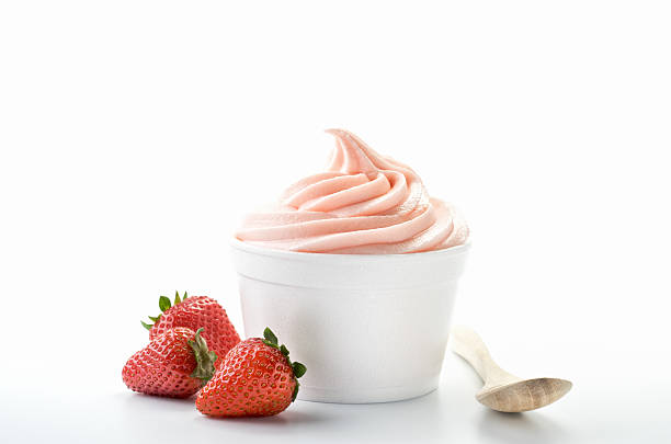 istock Strawberry Frozen Yogurt 183254668