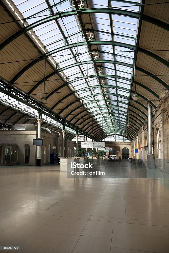 Estación de tren de concourse - Foto de stock de Kingston upon Hull libre de derechos