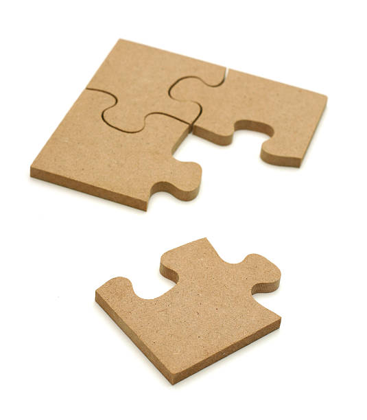 a última peça - teamwork absence blank jigsaw puzzle imagens e fotografias de stock