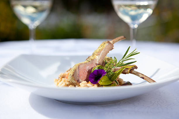 子羊のあばら肉 - food gourmet plate dining ストックフォトと画像