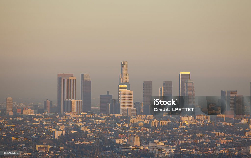 Smoggy de Los Ángeles - Foto de stock de California libre de derechos