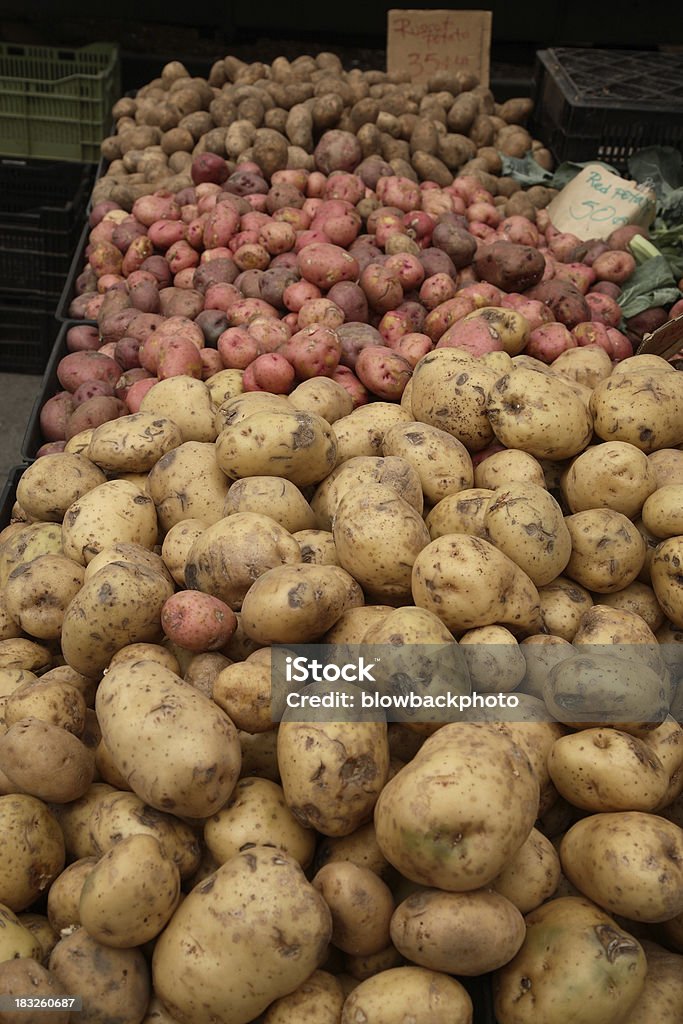 Mercado de produtores: Batatas - Foto de stock de Batata - Tubérculo royalty-free