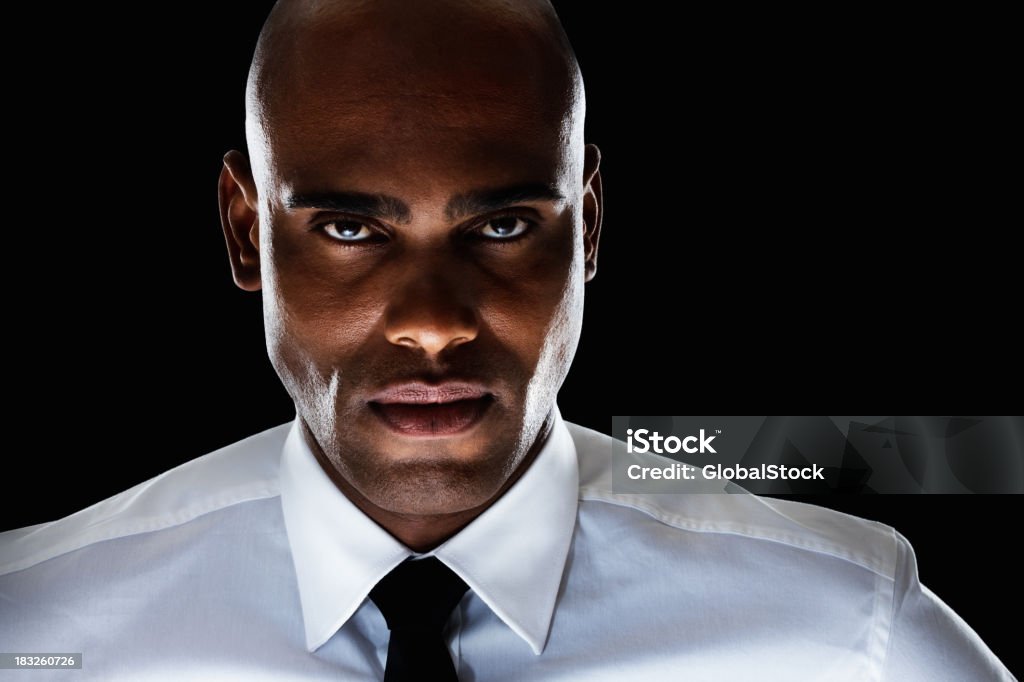 Un hombre de negocios americano africano negro-copyspace contra - Foto de stock de Determinación libre de derechos