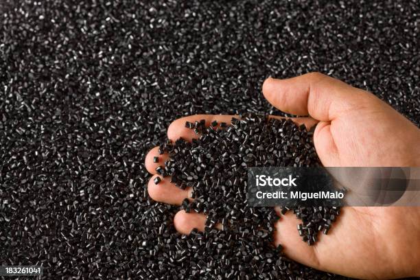 Bolas De Resina De Plástico - Fotografias de stock e mais imagens de Cor preta - Cor preta, Plástico, Polímero