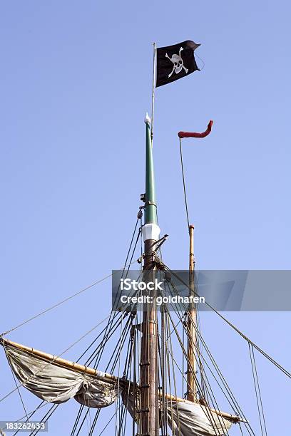 Pirates - Fotografie stock e altre immagini di Affari - Affari, Albero maestro, Andare in barca a vela