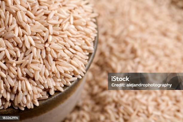 Arroz Integral - Fotografias de stock e mais imagens de Arroz Integral - Arroz Integral, Alimentação Saudável, Arroz - Alimento Básico