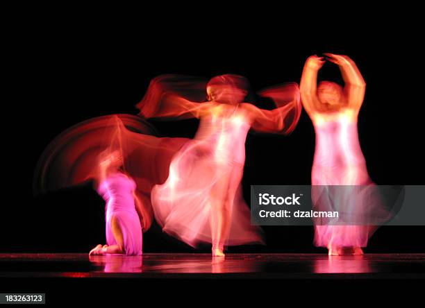 Foto de Dançarinos V e mais fotos de stock de Criança - Criança, Dançar, Balé