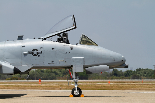 A-10 warthog head on.