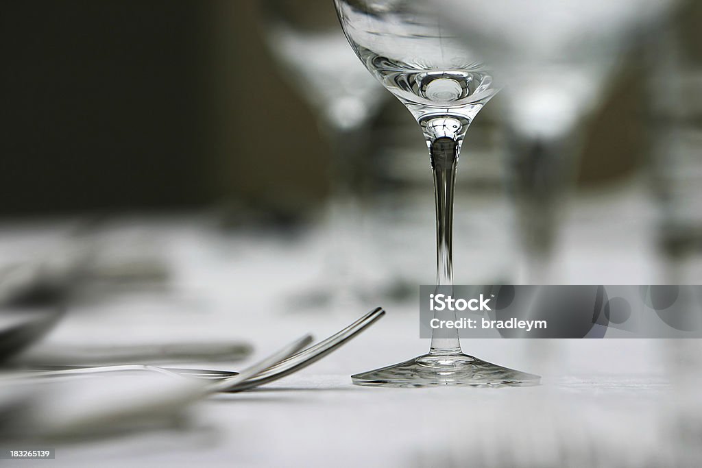 Wein Glas auf einem Tisch - Lizenzfrei Glänzend Stock-Foto