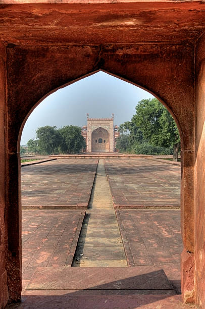 istock Segunda Palace at Fatehpur Sikri 183267700