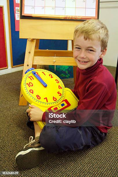 Aprender A Dizer Tempo - Fotografias de stock e mais imagens de Perícia - Perícia, Sabedoria, Aprender