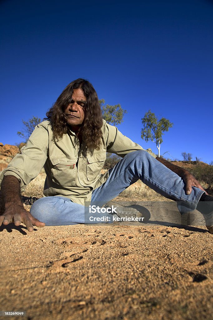 Aborigeno uomo - Foto stock royalty-free di Cultura aborigena australiana