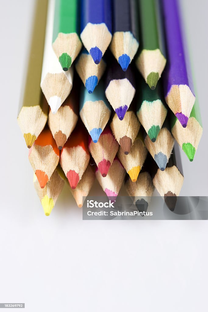 Букет из разноцветных карандашей - Стоковые фото Абстрактный роялти-фри