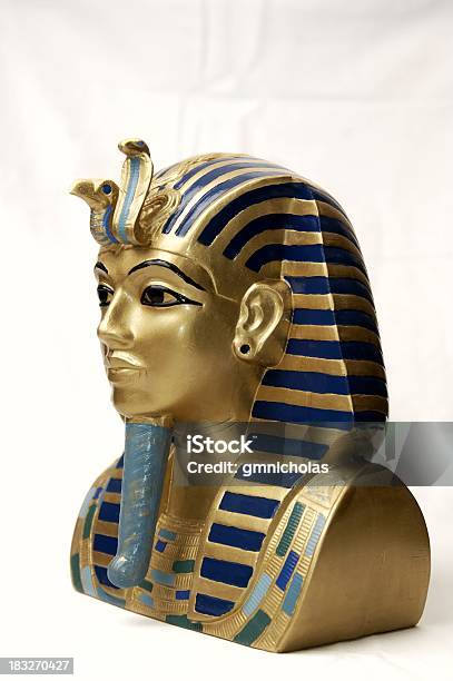 Photo libre de droit de En Céramique Tut banque d'images et plus d'images libres de droit de Masque mortuaire de Toutankhamon - Masque mortuaire de Toutankhamon, Pharaon, Statue